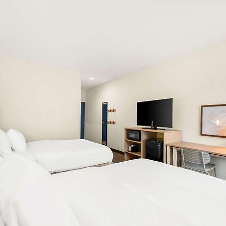 Spark By Hilton Mansfield Luaran gambar